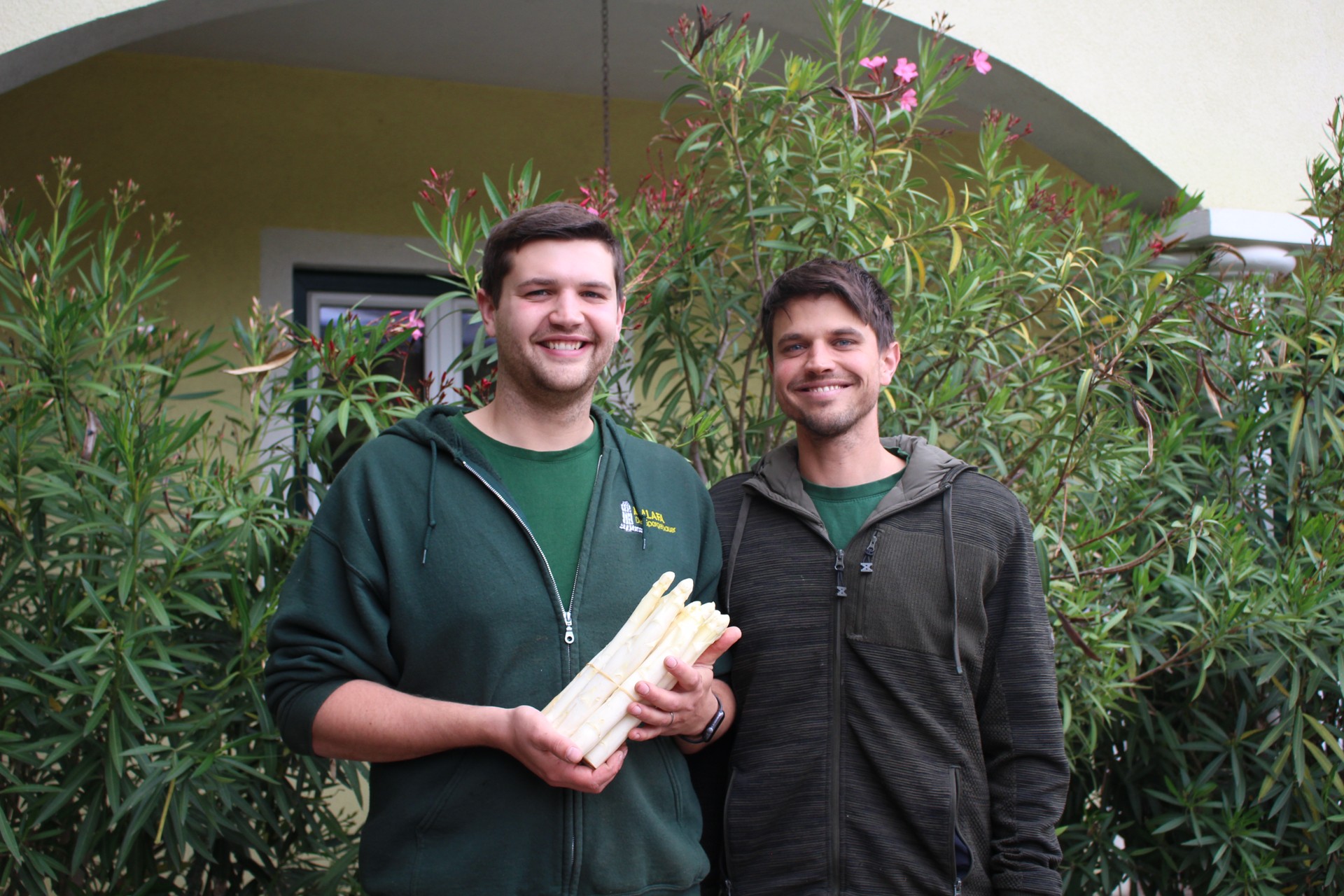 Malafa - Der Biospargelbauer, Richard und Stefan Malafa GesbR